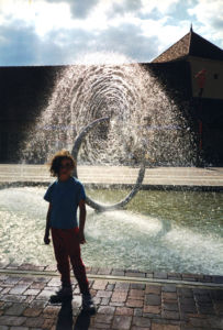 Aire de Beannet Tailly, autoroute A6 pour la SAPRR Rencontres Aquatiques : Sculptures d'eau "Rencontres Aquatiques", aire de Beannet Tailly, autoroute A6 pour la SAPRR